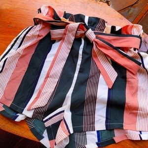 Paper bag high wasted shorts